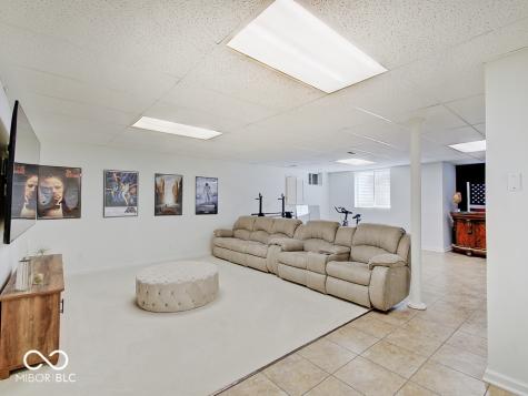 4075 Dartmoor Drive Greenwood IN 46143