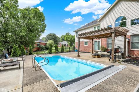 4075 Dartmoor Drive Greenwood IN 46143
