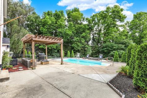 4075 Dartmoor Drive Greenwood IN 46143
