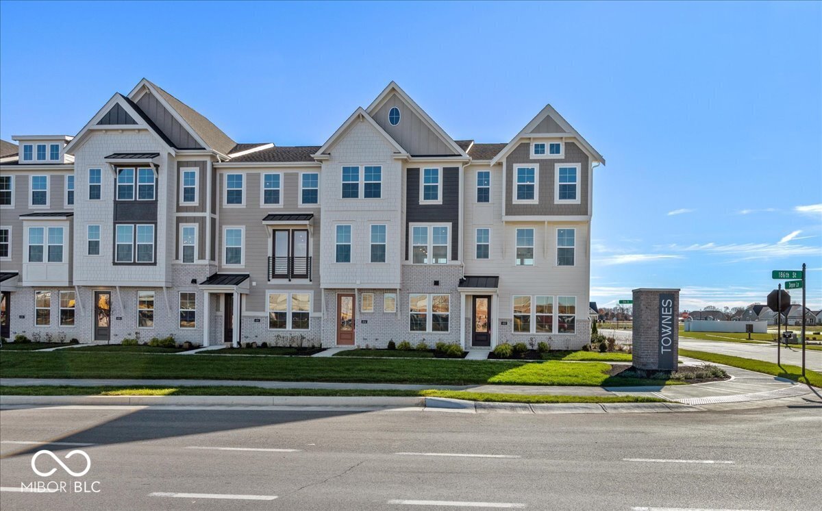 402 Elite Street Westfield IN 46074