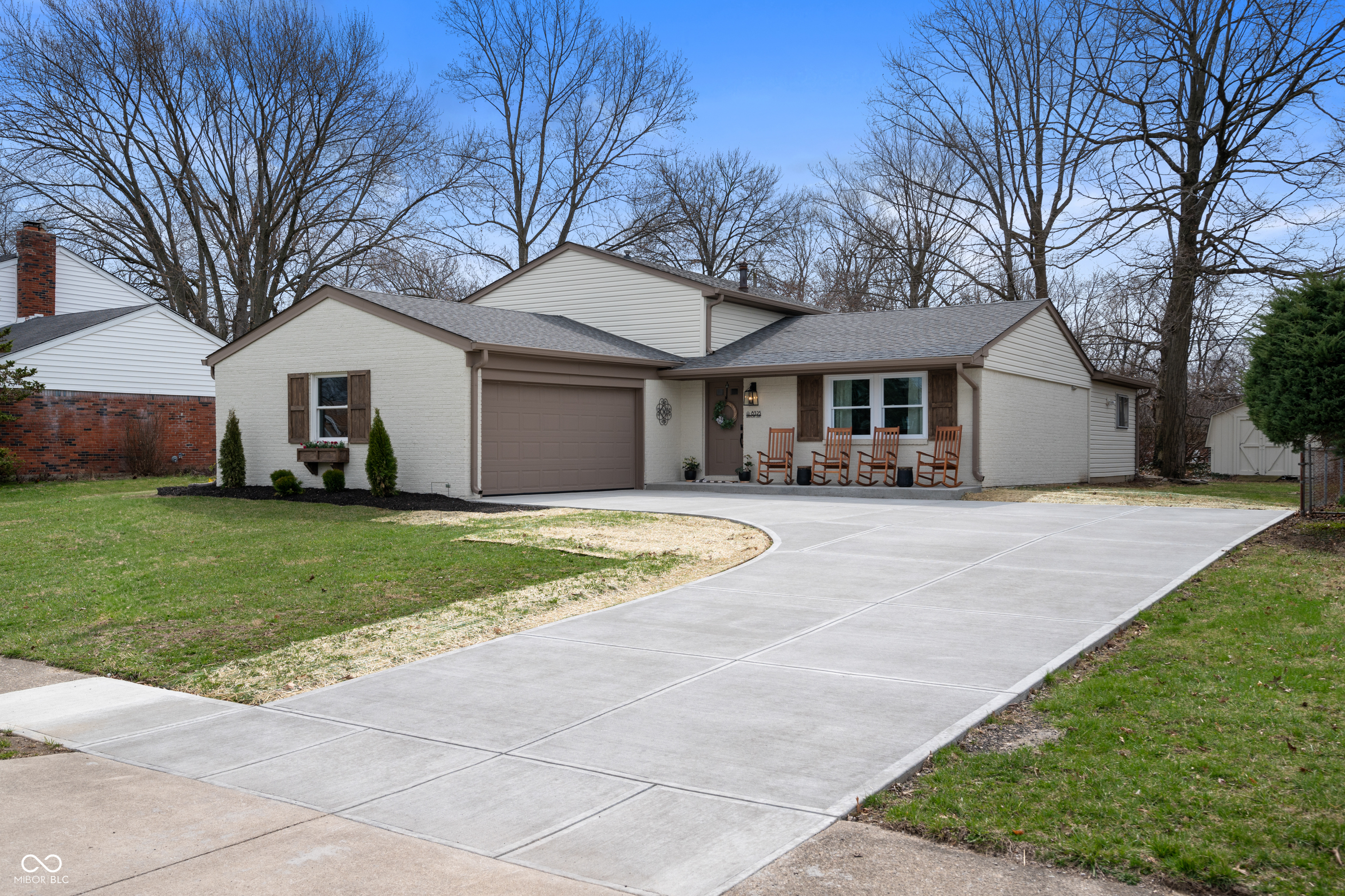 8325 Anemone Lane Indianapolis IN 46219