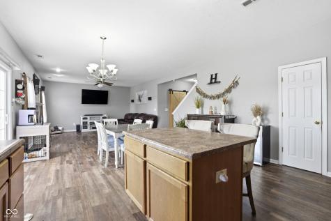 5333 Shamus Drive Indianapolis IN 46235
