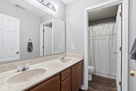 5333 Shamus Drive Indianapolis IN 46235