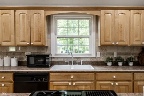 4275 Springwood Trail Indianapolis IN 46228