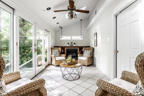 4275 Springwood Trail Indianapolis IN 46228