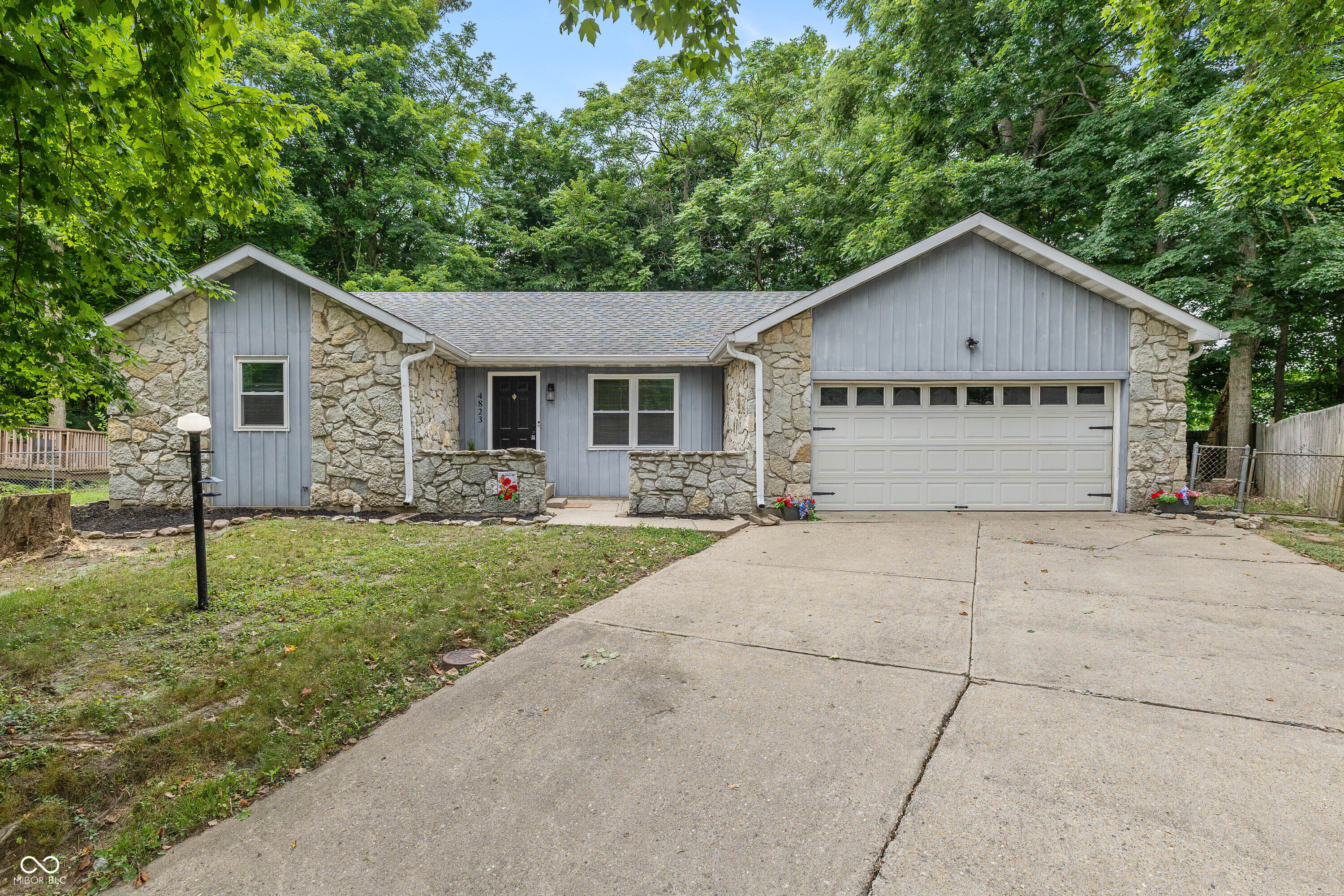 4823 Tempe Court Indianapolis IN 46241