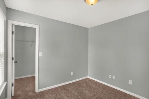 5018 Birmingham Drive Indianapolis IN 46235