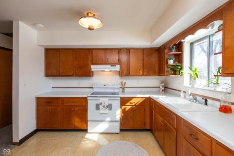 4211 31st Street Columbus IN 47203