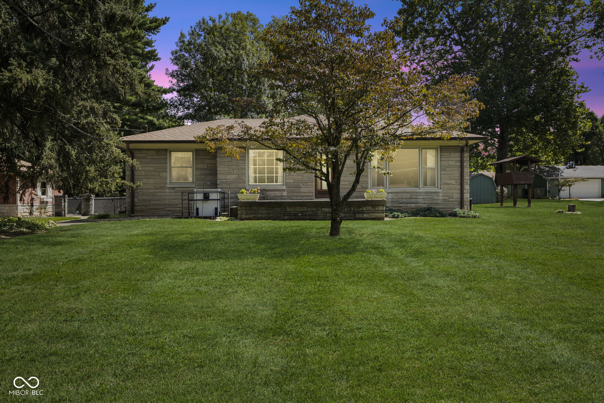 5713 Shelby Street Indianapolis IN 46227
