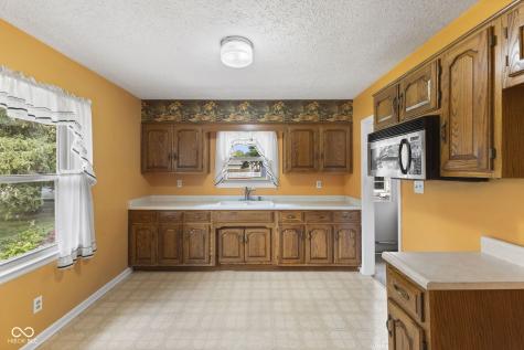 5713 Shelby Street Indianapolis IN 46227