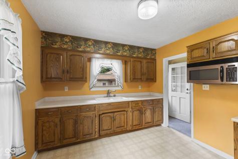 5713 Shelby Street Indianapolis IN 46227