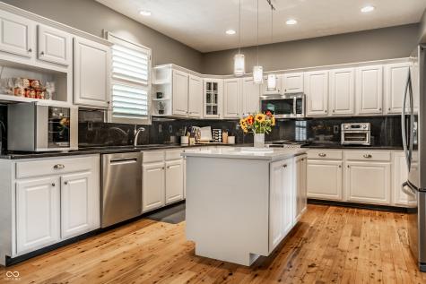 9804 Wentworth Court Carmel IN 46032