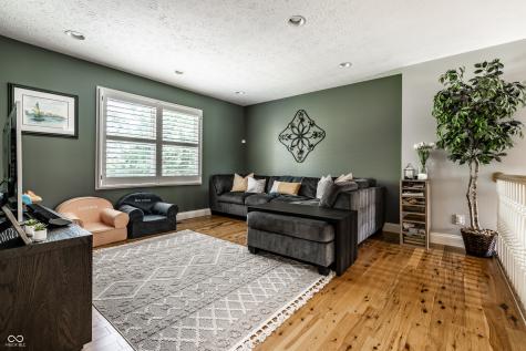 9804 Wentworth Court Carmel IN 46032