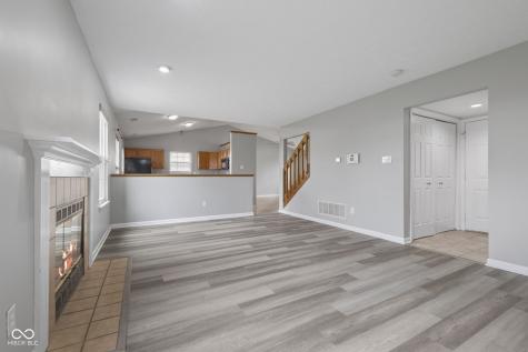 908 Washington Cove Lane Indianapolis IN 46229