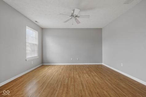 908 Washington Cove Lane Indianapolis IN 46229