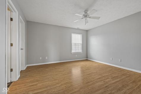 908 Washington Cove Lane Indianapolis IN 46229