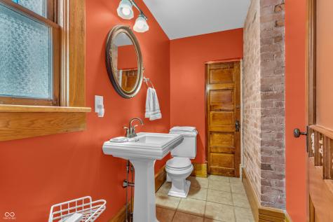 408 E Wabash Avenue Crawfordsville IN 47933