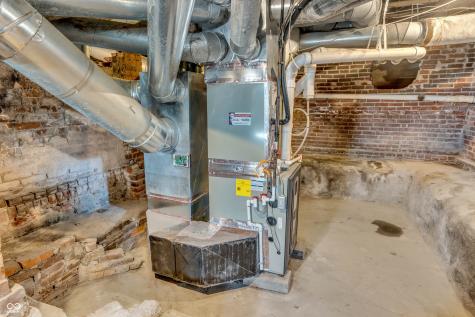 408 E Wabash Avenue Crawfordsville IN 47933