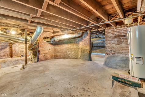 408 E Wabash Avenue Crawfordsville IN 47933