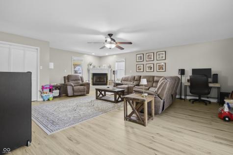 3022 Beech Drive Columbus IN 47203