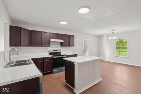 10827 Zimmerman Lane Indianapolis IN 46231
