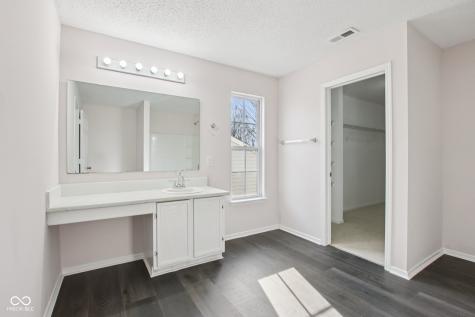 10827 Zimmerman Lane Indianapolis IN 46231