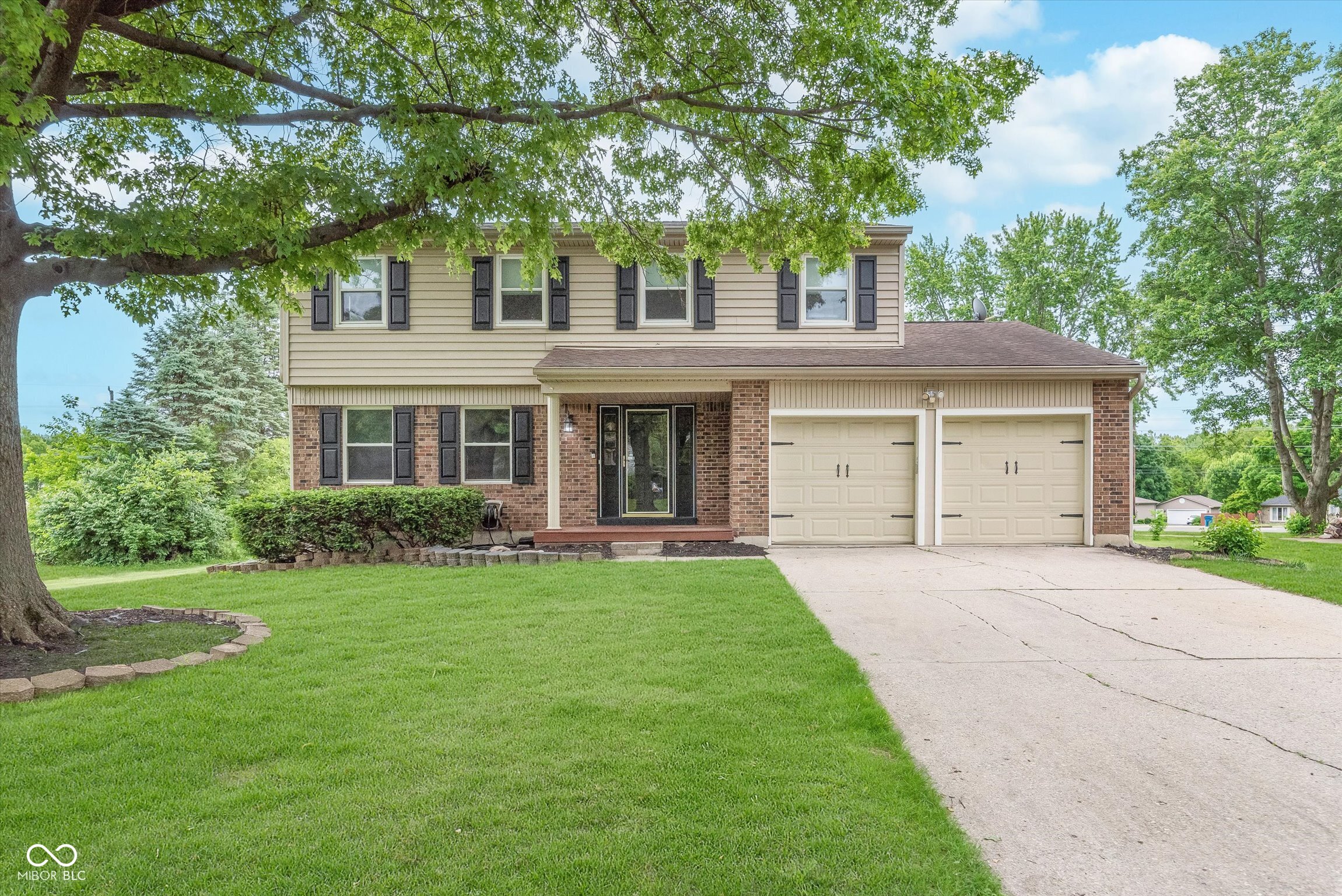 8205 Picadilly Lane Indianapolis IN 46256