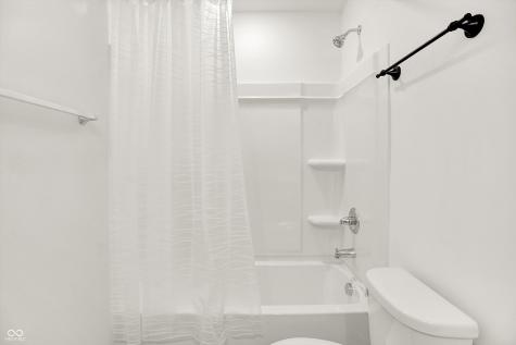 1612 N Regatta Drive Greenfield IN 46140