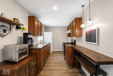 5472 E 18th Street Indianapolis IN 46218