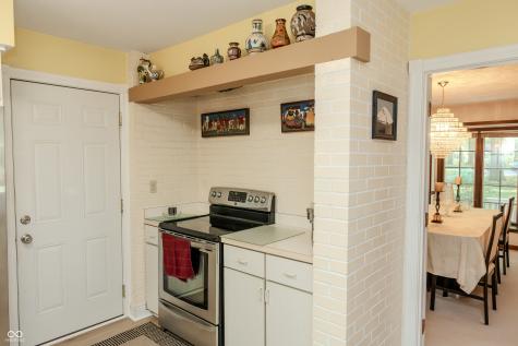 1958 W Twin Oaks Court Crawfordsville IN 47933