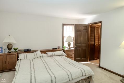 1958 W Twin Oaks Court Crawfordsville IN 47933