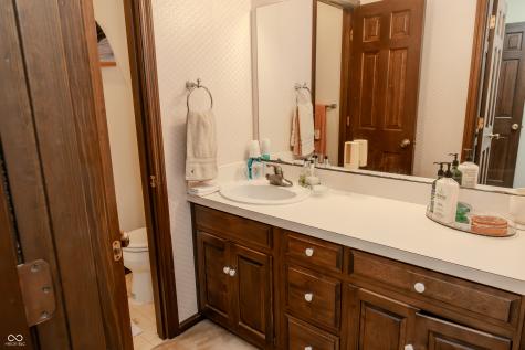 1958 W Twin Oaks Court Crawfordsville IN 47933