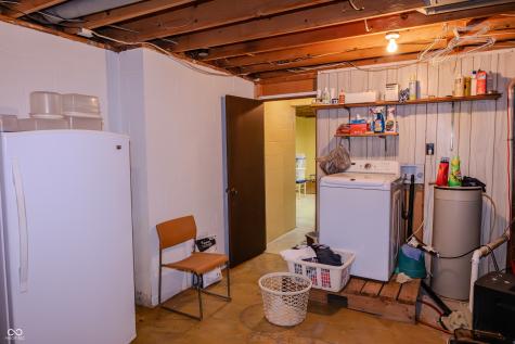 1958 W Twin Oaks Court Crawfordsville IN 47933