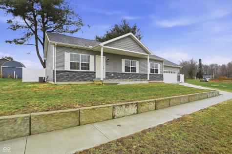 10 Doe Creek Circle Cloverdale IN 46120
