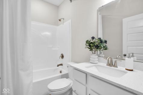 5159 Bayberry Court Whitestown IN 46075