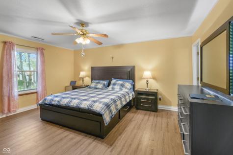 4617 Welton Street Greenwood IN 46143
