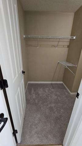 6122 Chadworth Way Indianapolis IN 46236