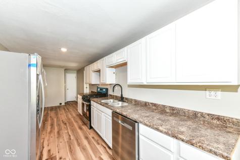 2328 E 9th Street Anderson IN 46012