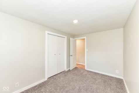 2328 E 9th Street Anderson IN 46012