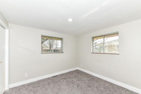 2328 E 9th Street Anderson IN 46012