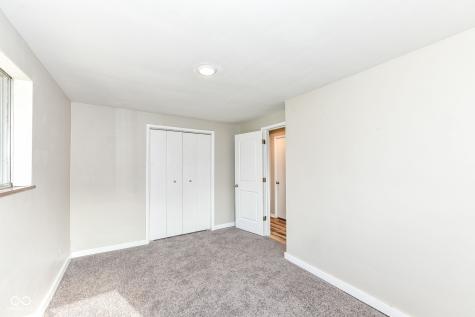 2328 E 9th Street Anderson IN 46012