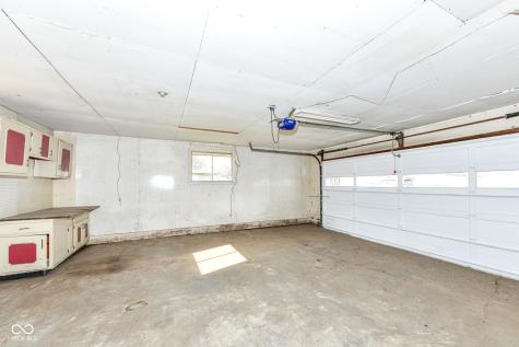 2328 E 9th Street Anderson IN 46012