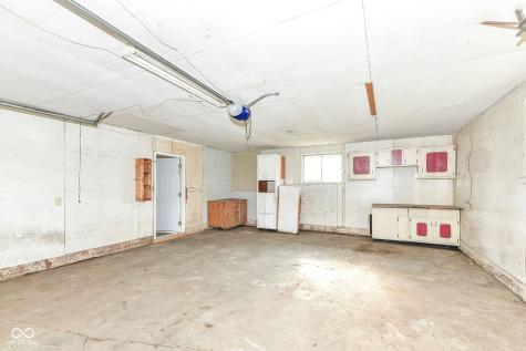 2328 E 9th Street Anderson IN 46012