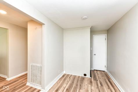 2328 E 9th Street Anderson IN 46012