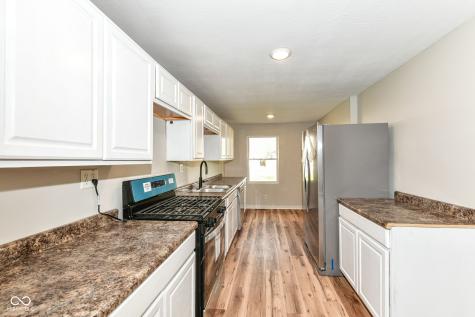 2328 E 9th Street Anderson IN 46012