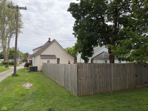 324 W 9th Street Rushville IN 46173