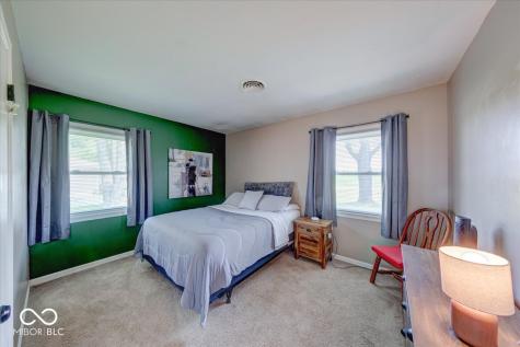608 W 600 N Fortville IN 46040