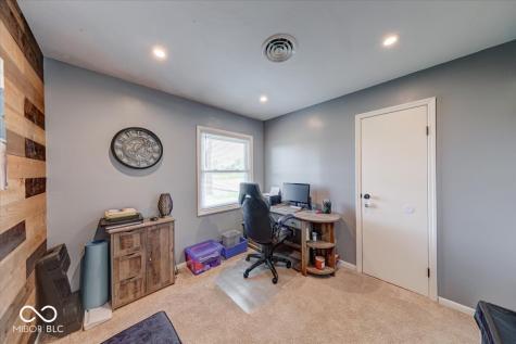 608 W 600 N Fortville IN 46040