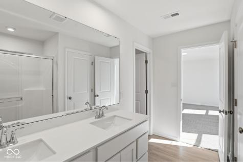 7081 Jackson Drive Cumberland IN 46229