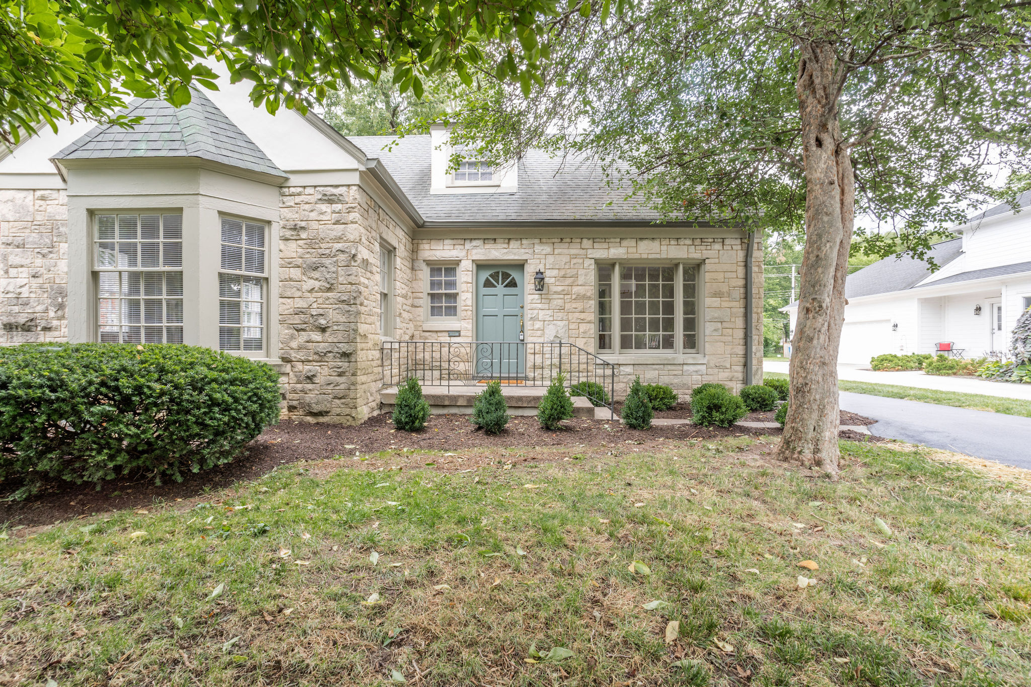 5851 Central Avenue Indianapolis IN 46220